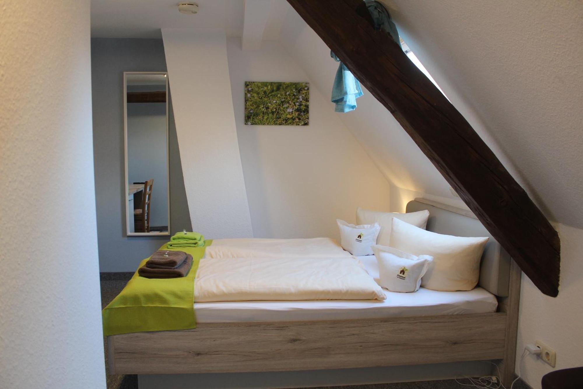 Kraeuterhotel Garni Zur Klostergrotte Nohra  外观 照片