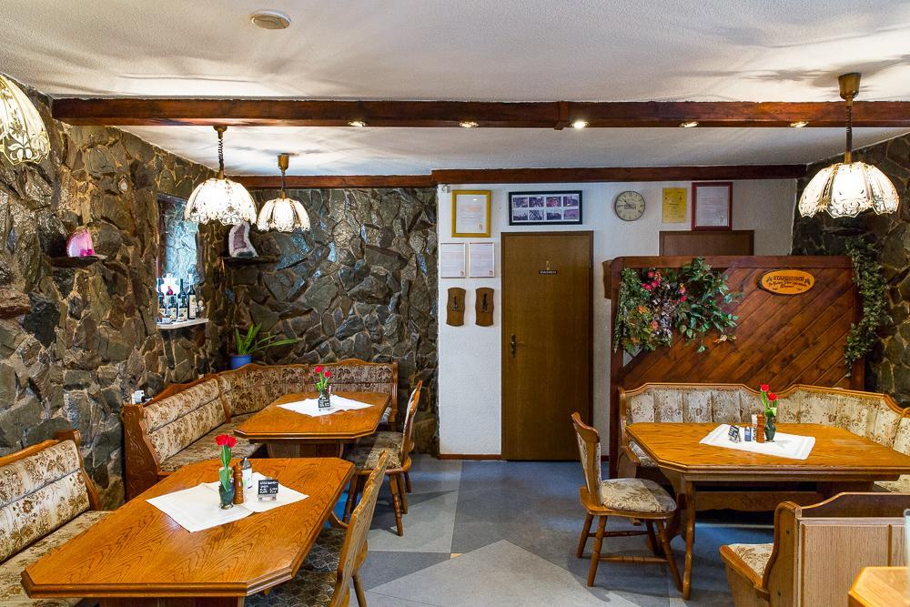 Kraeuterhotel Garni Zur Klostergrotte Nohra  外观 照片