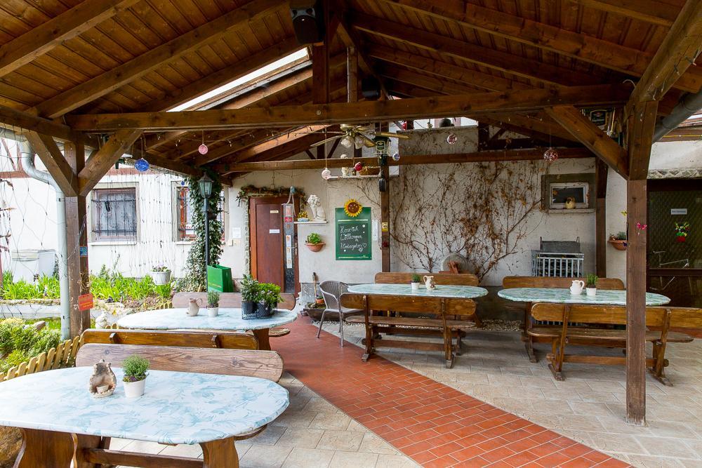 Kraeuterhotel Garni Zur Klostergrotte Nohra  外观 照片