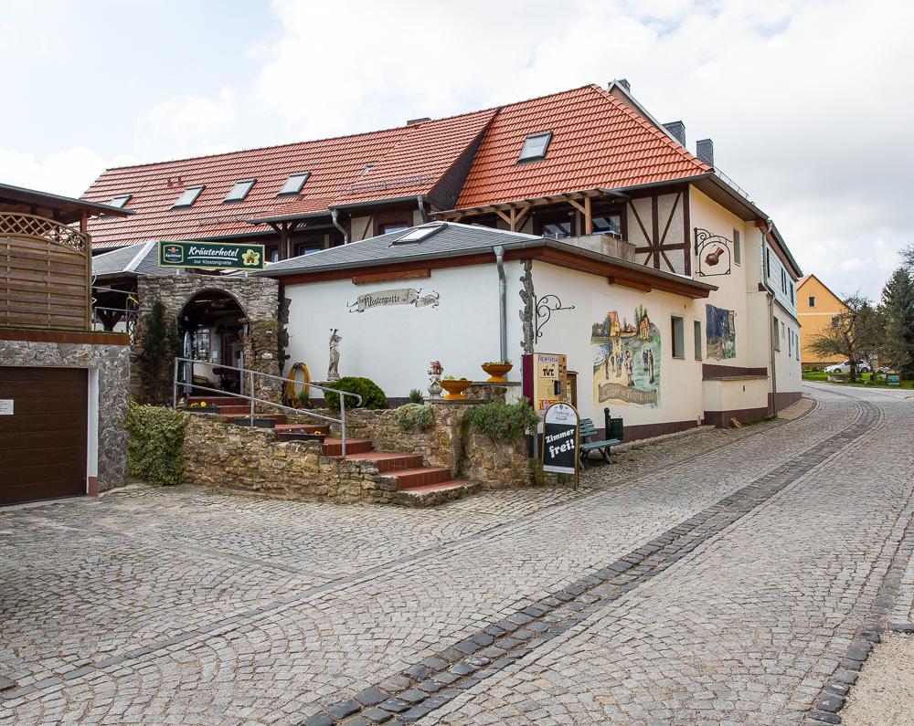 Kraeuterhotel Garni Zur Klostergrotte Nohra  外观 照片