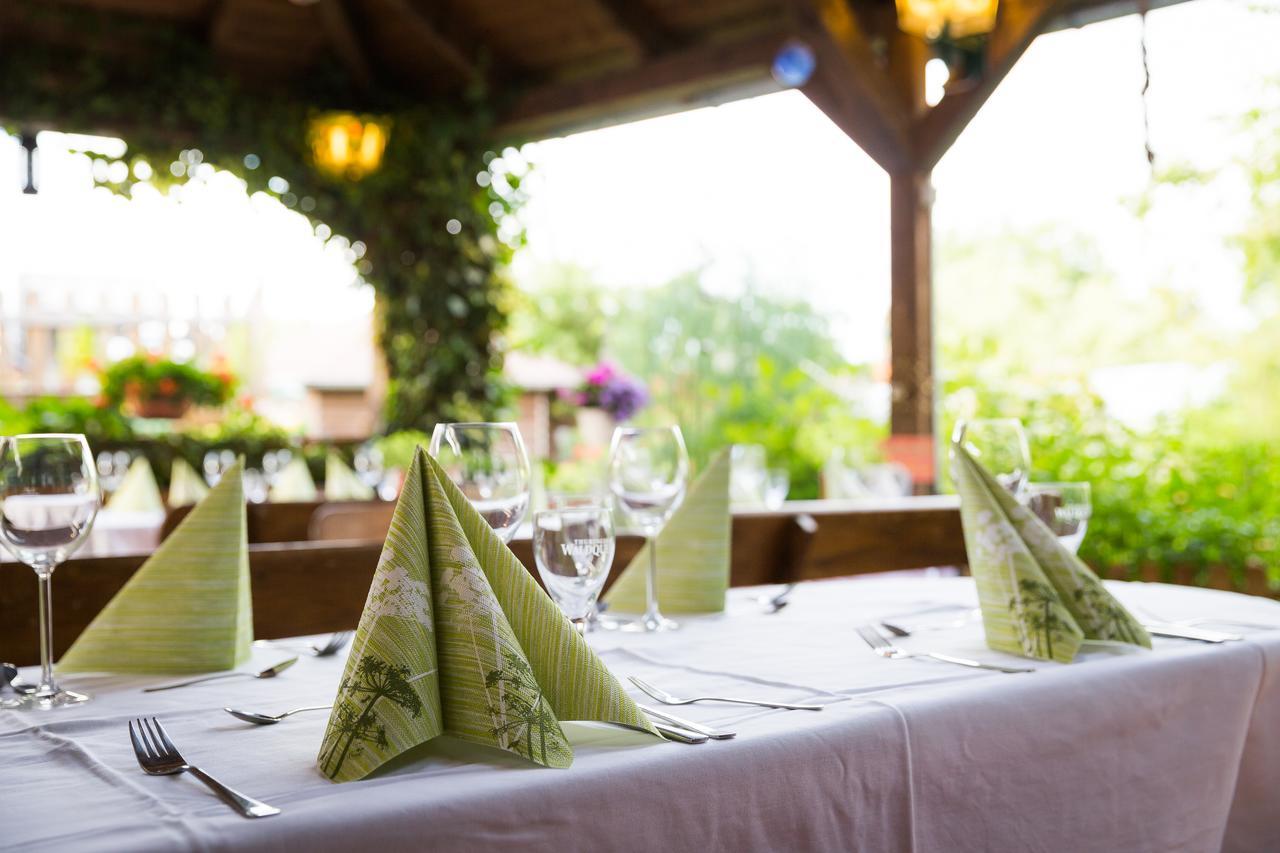 Kraeuterhotel Garni Zur Klostergrotte Nohra  外观 照片