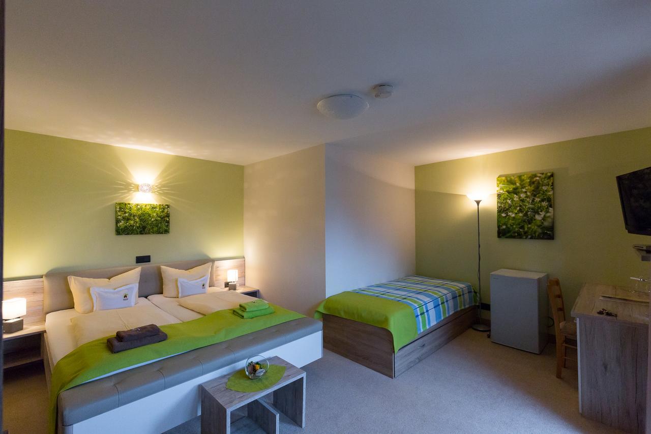 Kraeuterhotel Garni Zur Klostergrotte Nohra  外观 照片