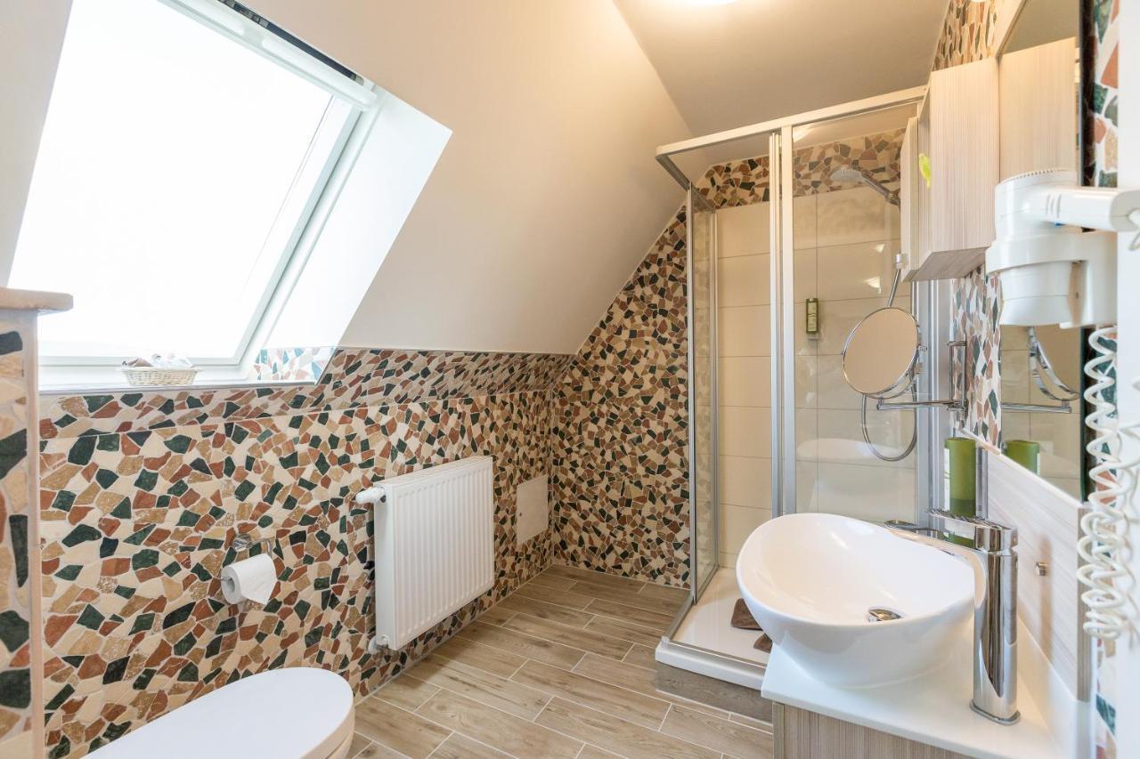 Kraeuterhotel Garni Zur Klostergrotte Nohra  外观 照片