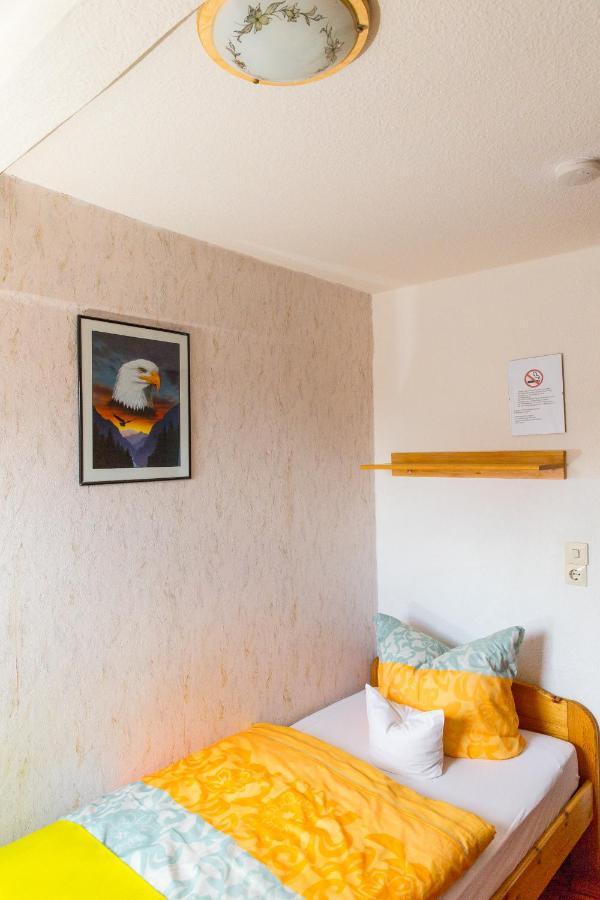 Kraeuterhotel Garni Zur Klostergrotte Nohra  外观 照片