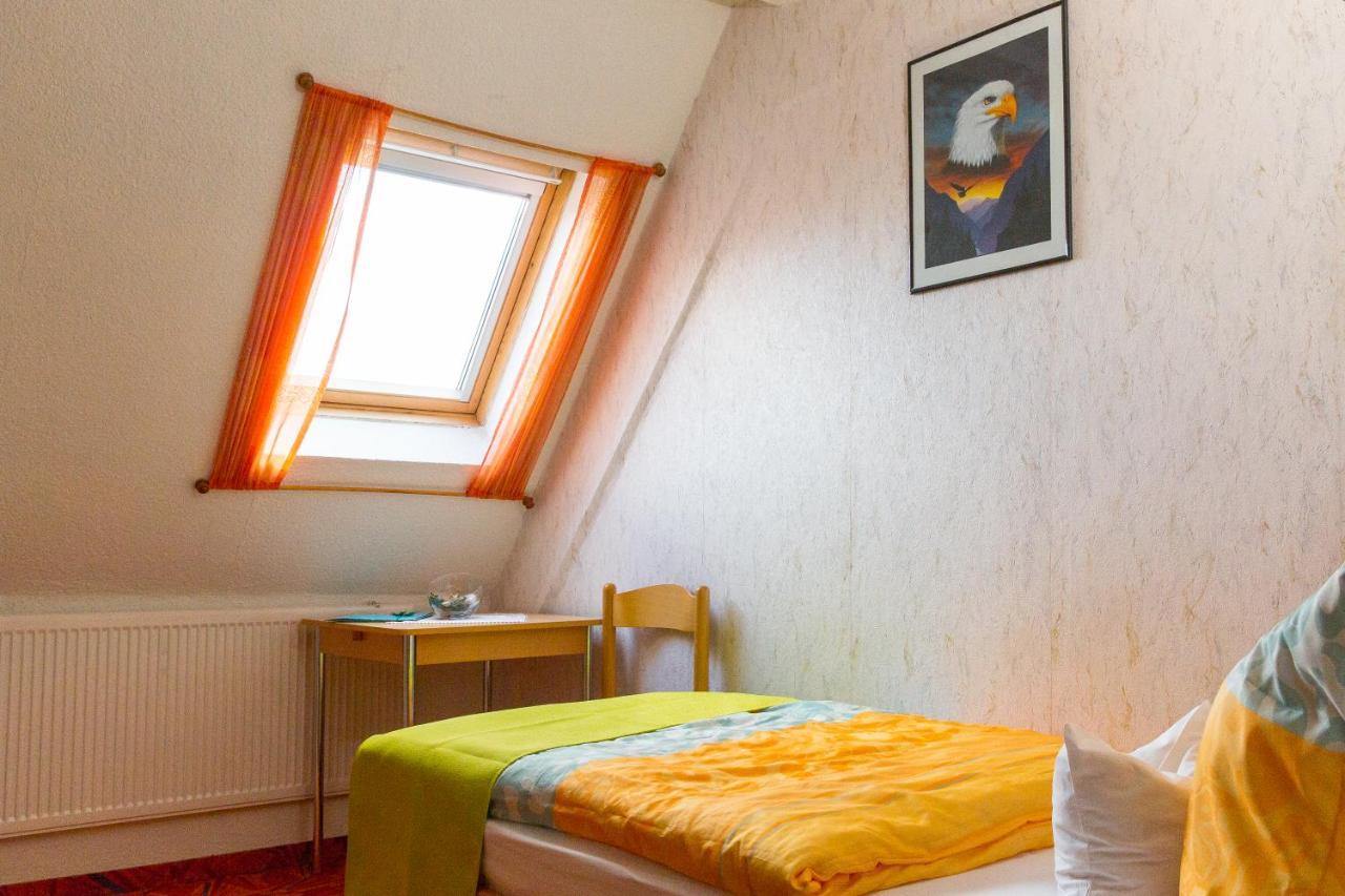 Kraeuterhotel Garni Zur Klostergrotte Nohra  外观 照片